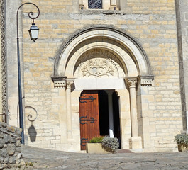 Fototapeta na wymiar Eglise de la Roque sur Cèze