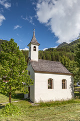 Fototapeta na wymiar Kleine Kapelle in Südtirol