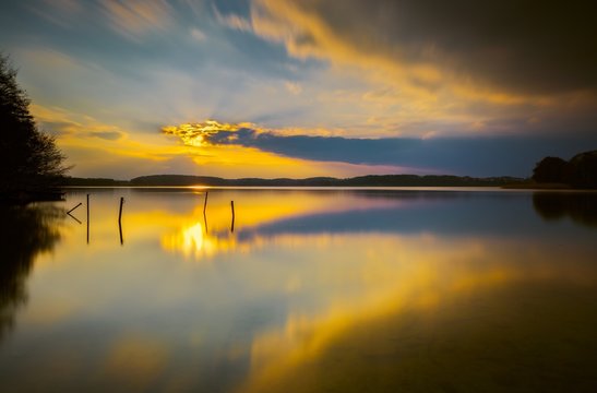 Long exposure lake landscape © milosz_g