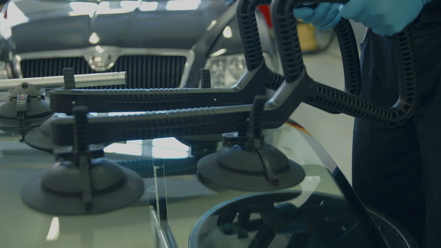 Trying to fix a problem on a front window