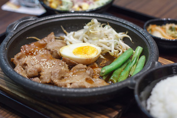 pork with egg and vegetables teppanyaki