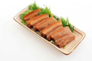 沖縄伝統料理の三枚肉