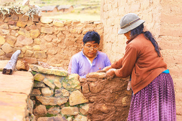 Aymara bricklayers