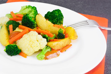 Steamed Vegetables Potatoes, Carrots, Cauliflower, Broccoli