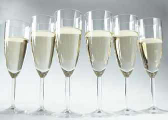 champagne glasses