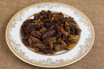 handful of raisins