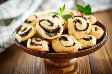 delicious crumbly biscuits with poppy seeds 