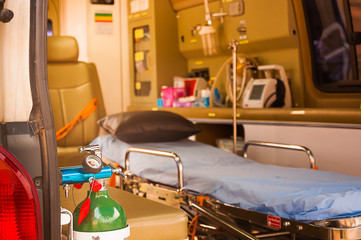 oxygen tank in ambulance use for patient hypoxia