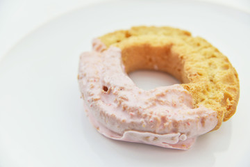 ストロベリードーナッツ