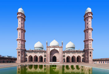 Obraz premium Taj-Ul-Masajid mosque