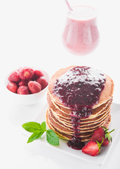 pancakes and strawberries