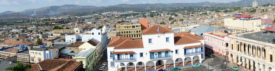 Fototapeta na wymiar Santiago de Cuba City Hall