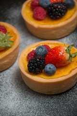 Fresh dessert fruit tart