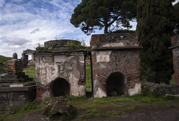 Fototapeta na wymiar necropolis of ancient Pompeii