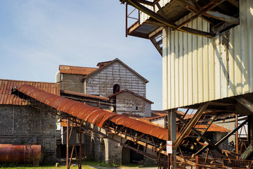 Old factory out of order © Peer Marlow