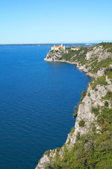 Fototapeta na wymiar Die Küste bei Sistiana in Italien