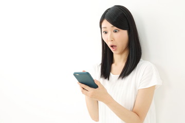 スマートフォン・若い女性