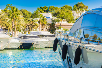 Luxus Yacht Motorboot Hafen Ankern