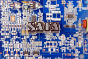 SATA / caracteres d'imprimerie en plomb 