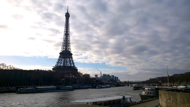 Cinemagraph Eiffel tower Paris