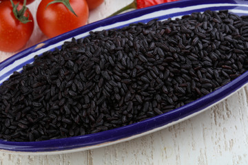 Raw black wild rice