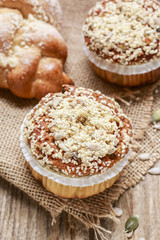 Muffins with seeds