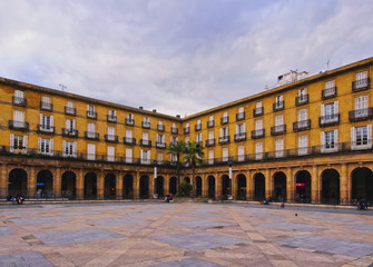 Fototapeta na wymiar Plaza Nueva in Bilbao
