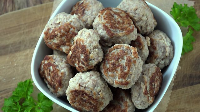 Rotating Mini Burgers (not seamless loopable 4K UHD footage)