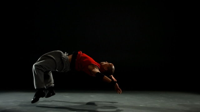 Breakdancer in slow motion