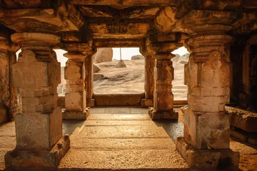 Photo sur Plexiglas Lieu de culte Belle architecture des ruines antiques du temple à Hampi