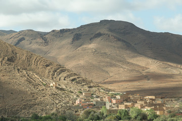 Fototapeta na wymiar view of the Moroccan countryside and a village