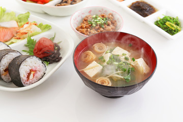 おいしそうな和風定食