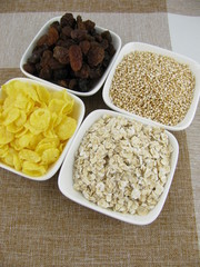 Variation aus Müslizutaten