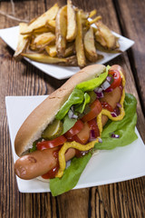 Hot Dog with fresh vegetables