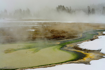 Obraz na płótnie Canvas Geothermal pool Yellowstone Wyoming