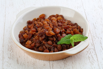 Raisin in the bowl