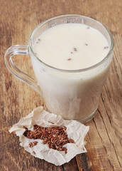 Flax milk and flax seed