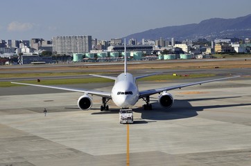 出発する旅客機