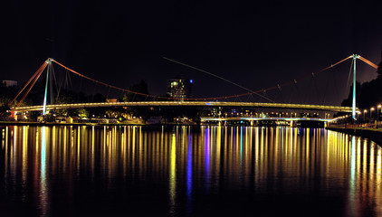 Fototapeta na wymiar Frankfurt Bridge