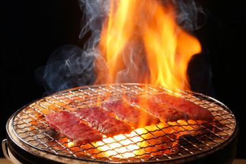 焼き肉・炭火・七輪