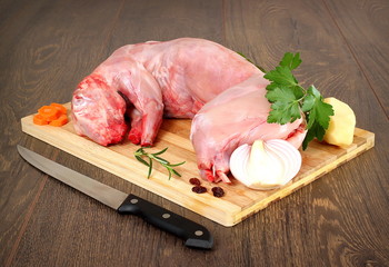 Coniglio crudo