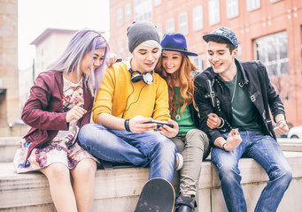Teenagers meeting outdoors - Powered by Adobe