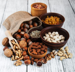 different types of nuts