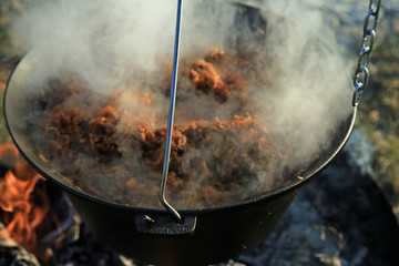 bigos nad ogniskiem © radalt
