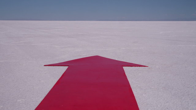 Red arrow at salt flat, dolly movement