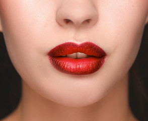 Obraz premium Close up portrait of beautiful young woman face