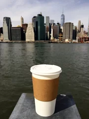 Tableaux ronds sur plexiglas Ville sur leau coffee break in front of Manhattan