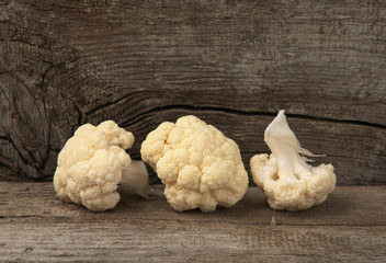raw slices of cauliflower