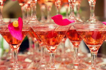 pyramid from champagne glasses