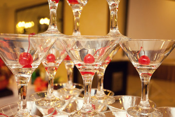 pyramid from champagne glasses